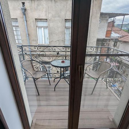 Family Guest House Tbilissi Extérieur photo