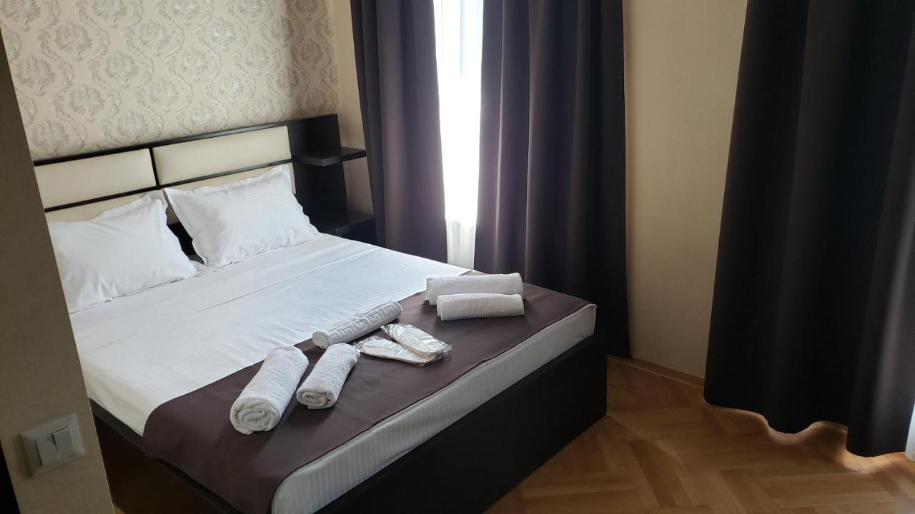 Family Guest House Tbilissi Extérieur photo
