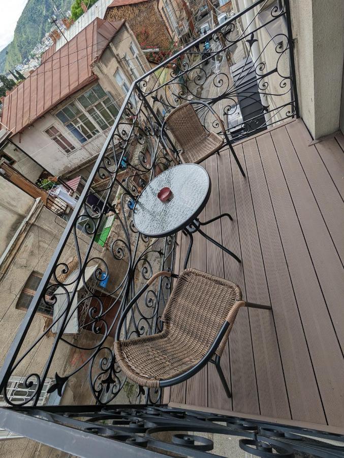 Family Guest House Tbilissi Extérieur photo